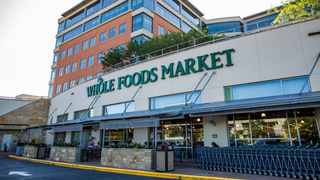 Leaked Whole Foods Email Clarifies How Amazon's Pay Raises Will Work<em></em>
